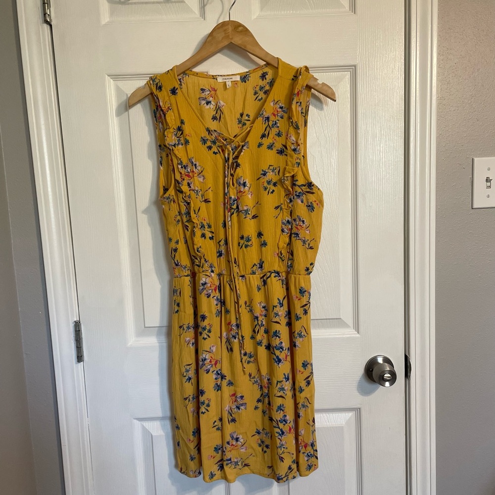 Yellow Floral Sundress ☀️